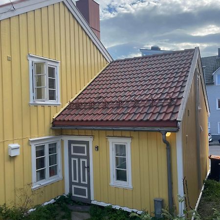 Sjarmerende Historisk Leilighet Midt I Tromsø Exterior foto
